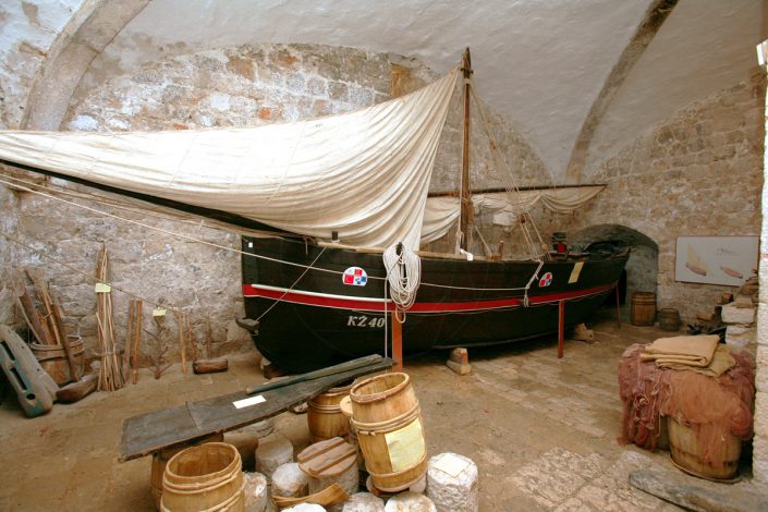 Isola-Vis-museo-del-mare©neviodoz